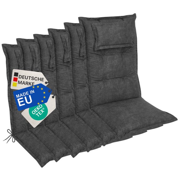 Stapel grauer Gartenstuhlauflagen mit den Kennzeichnungen Deutsche Marke, Hergestellt in der EU und Oeko-Tex