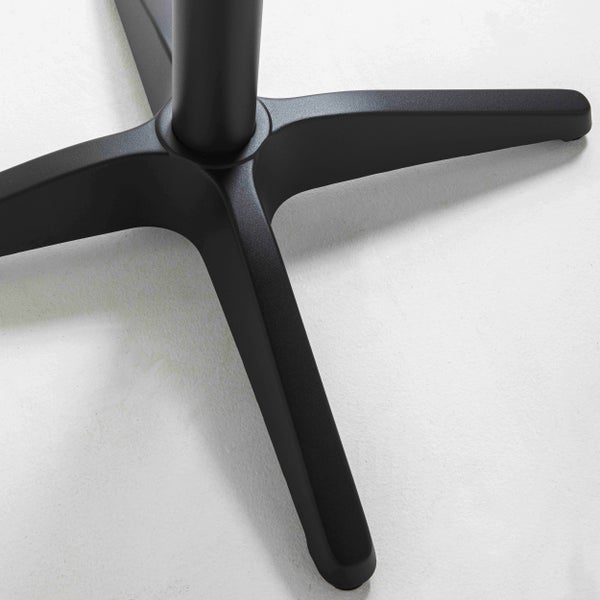 Schwarzes Tischuntergestell mit Kreuzfuß aus Metall für Bistro- oder Gartentische.