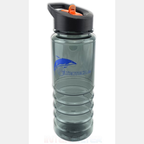 Durchsichtige Trinkflasche aus Kunststoff mit Verschluss und Filtrotech Logo Aufdruck