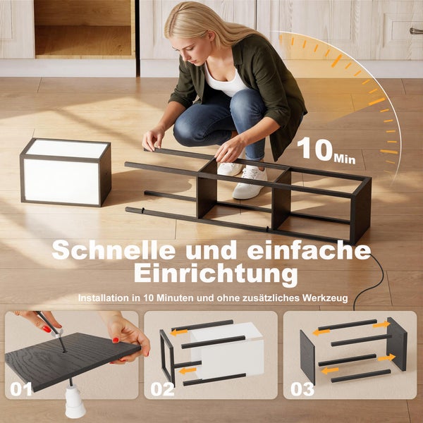 Frau montiert schwarzes modulares Regalsystem auf Holzboden. Grafiken zeigen werkzeuglose Montage in 10 Minuten in heller, organisierter Atmosphäre.