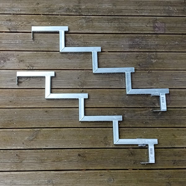 2er Set Stahl Treppenwange 4 Stufen - Option für Setzstufen-Höhe 68cm