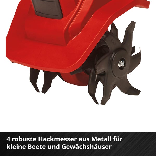 Vier robuste Hackmesser aus Metall fuer eine Gartenhacke zur Bearbeitung von Beeten und Gewaechshaeusern.