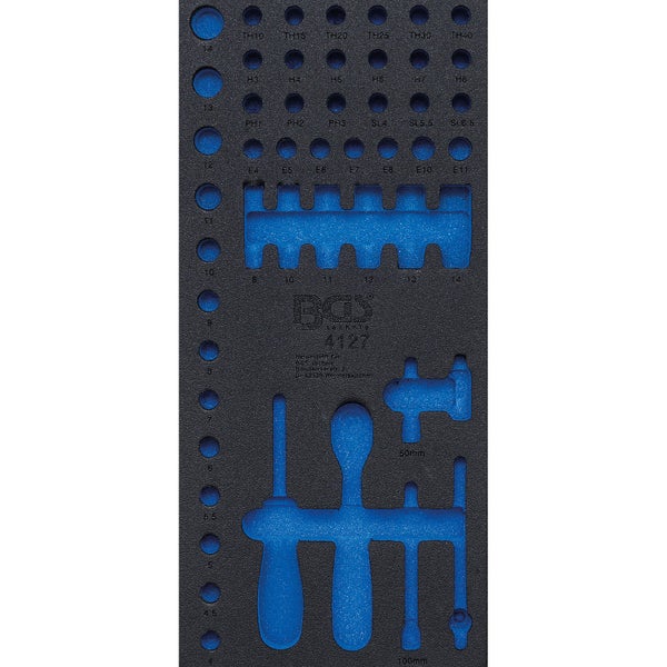 Werkzeugeinlage aus Schaumstoff von BGS mit Aussparungen für Steckschlüssel, Bits und Ratschen.