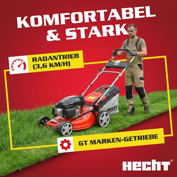 Ein Mann schiebt einen Rasenmäher der Marke Hecht über eine Rasenfläche. Der Rasenmäher hat einen Radantrieb von 3,6 Kilometer pro Stunde und ein GT Marken-Getriebe.