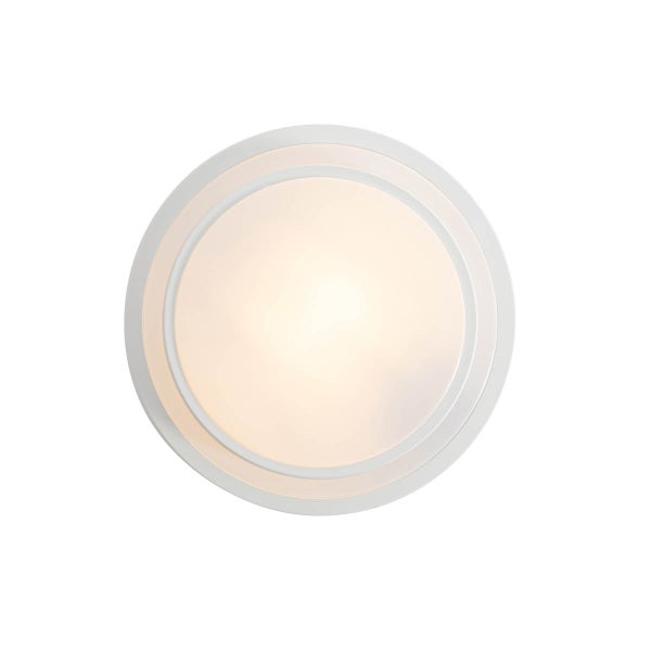 Runde Deckenleuchte mit weißem Gehäuse und mattiertem Glas, eingeschaltet mit warmweißem Licht.