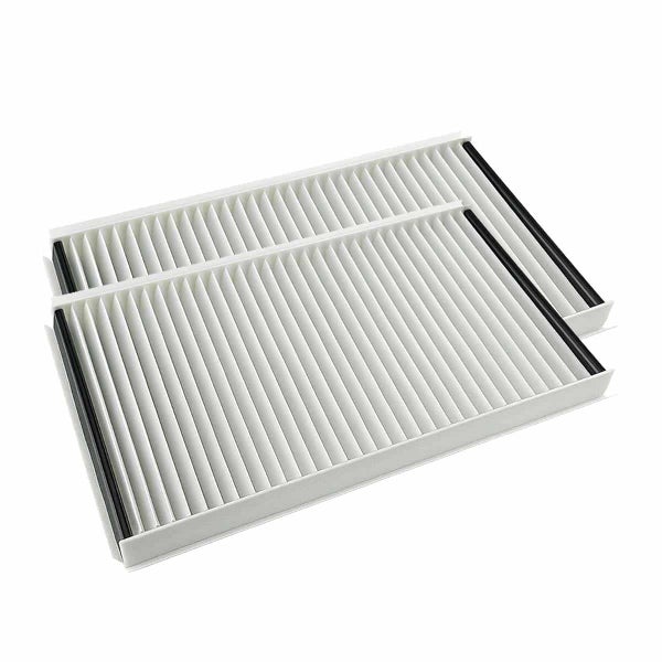 Zwei Innenraumfilter für Fahrzeuge