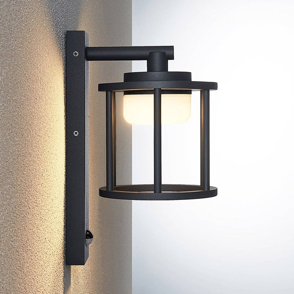 Lucande Wandleuchte außen Berenike mit Bewegungsmelder (spritzwassergeschützt (Modern) in Alu aus Aluminium (1 flammig, GX53) - Wandlampe für Außenwand/Hauswand Haus Terrasse und Balkon