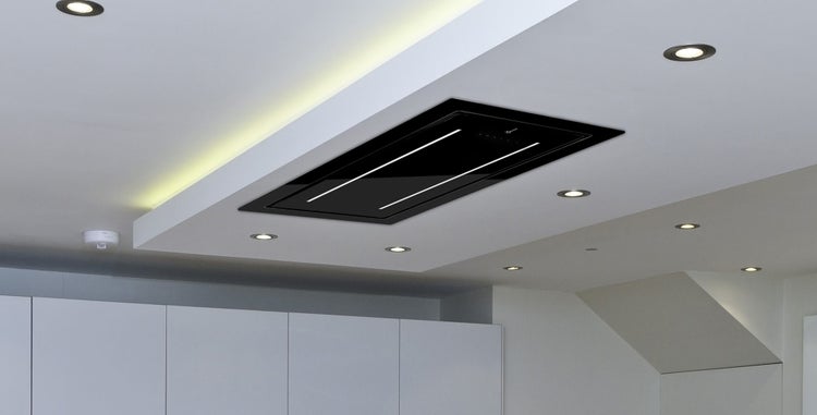Moderne Deckenhaube zur Deckenmontage in eine abgehängte Küchendecke integriert mit zwei integrierten Lichtleisten.