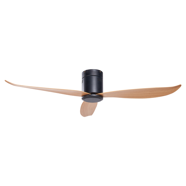 Moderner Deckenventilator mit drei Flügeln in Holzoptik und schwarzem Metallgehäuse.