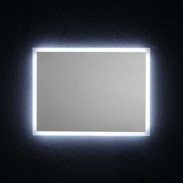 Rechteckiger Badspiegel mit umlaufender LED-Beleuchtung.