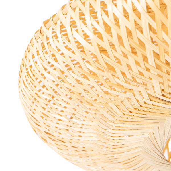Detailansicht einer geflochtenen Lampe aus Bambus