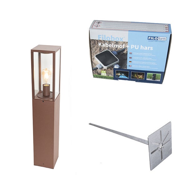 Set aus rostfarbener Außenstandleuchte mit Leuchtmittel, Filobox Kabelmuffe inklusive Polyurethan-Harz und einem Erdspieß aus Metall.