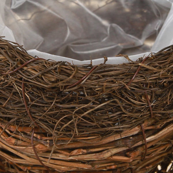 Pflanzkorb aus Weide mit Folie