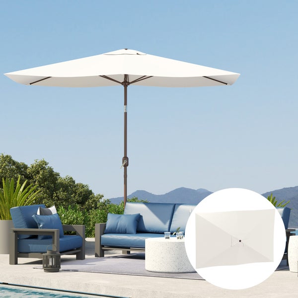 Weißer rechteckiger Sonnenschirm mit dunklem Mast über blauen Gartenmöbeln auf einer hellen Terrasse mit Pool und Bergblick.