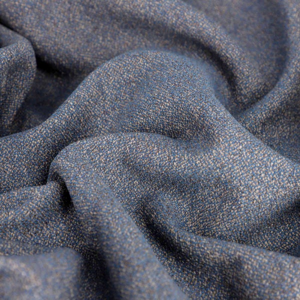 Nahaufnahme von gefaltetem Möbelstoff