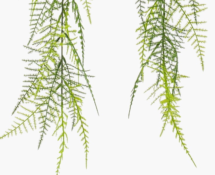 Künstliche Hängepflanze Grüngirlande mit feinen Farnwedeln für die Dekoration.