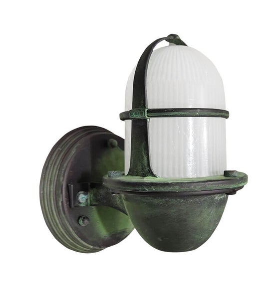 Wandleuchte mit Lampenschirm