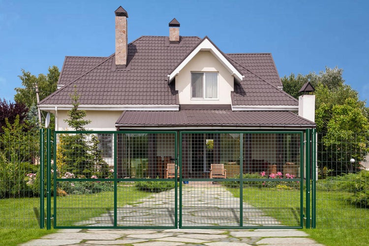Doppeltor Gartenzaun vor Haus