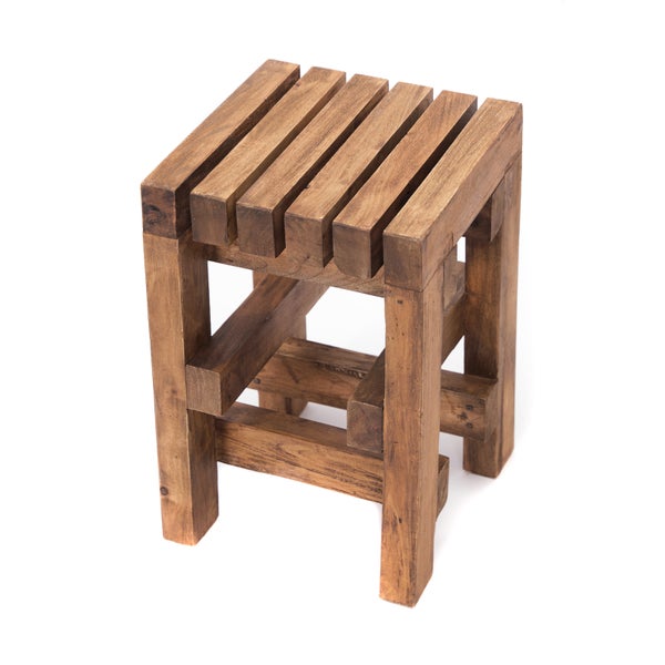 Holzhocker für den Innenbereich