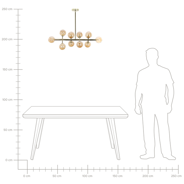 Maßzeichnung einer modernen Hängeleuchte mit zehn Leuchtkugeln über einem Esstisch mit einer menschlichen Silhouettenfigur als Größenvergleich.