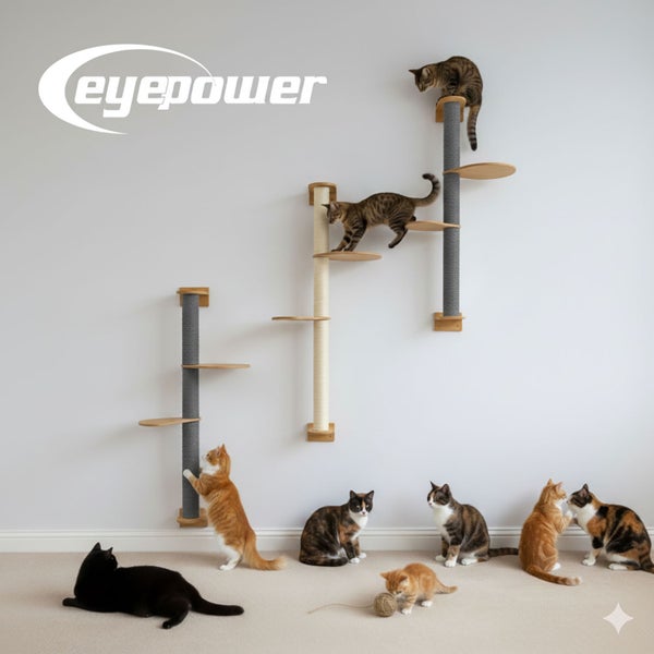 Wandkletterbaum Set von Eyepower mit Sisal Kratzsäulen und Liegeplattformen für Katzen, montiert an einer Wand mit mehreren spielenden Katzen.