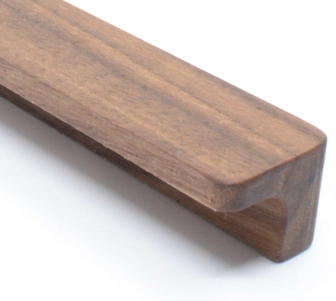 Griffleiste aus Holz für Schranktüren