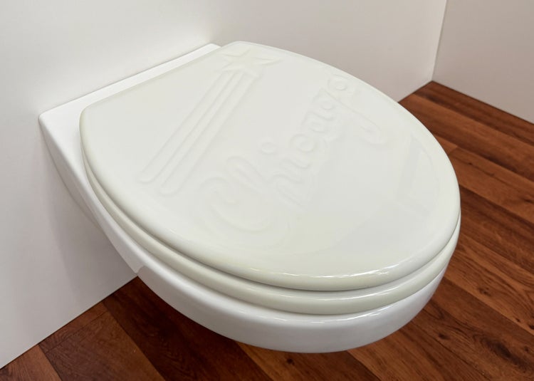Design WC Sitz Relief Chicago, messingverchromte Scharniere