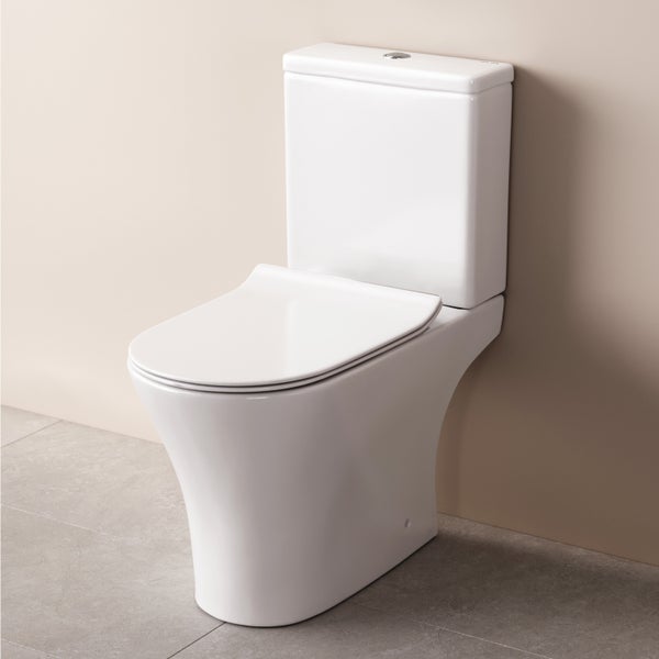 Stand-WC aus Sanitärkeramik mit Aufsatzspülkasten und WC-Sitz