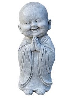 Steinfigur kleiner lachender Buddha als Gartendeko