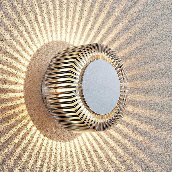 Lucande LED Wandleuchte außen Keany (spritzwassergeschützt (Modern) in Alu aus Aluminium (1 flammig, ) - Außenwandleuchten Wandlampe Led Außenlampe Outdoor für Außenwand/Hauswand