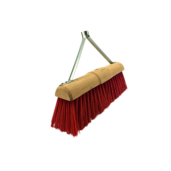 Kehrbesen mit Holzstiel und Borsten