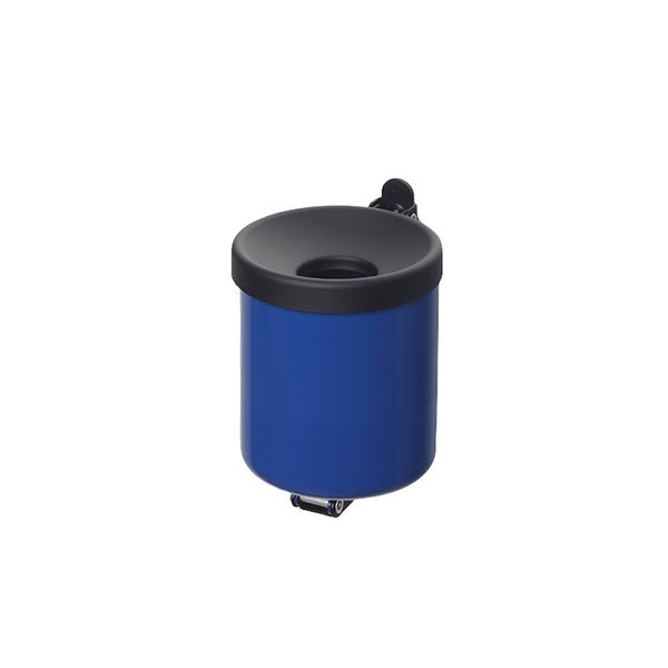 Kleiner blauer Wandascher mit schwarzem Trichterdeckel und Wandhalterung.