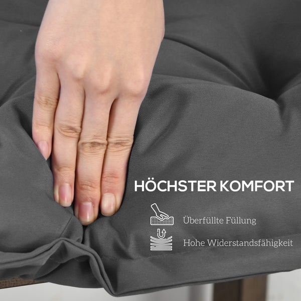 Eckbadewanne mit Armaturen und Kopfstützen