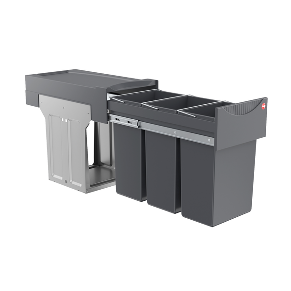 Hailo Einbau-Abfalltrennsystem für Küchenschränke mit drei grauen Kunststoffbehältern auf ausziehbarer Metallschiene.