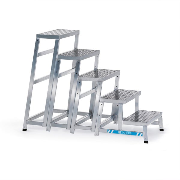 Aluminium-Treppenpodest mit fünf Stufen von Zarges