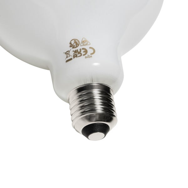 E27 Sockel eines Leuchtmittels mit Kennzeichnungen für europäische Konformität und britische Konformität sowie Entsorgungssymbol.