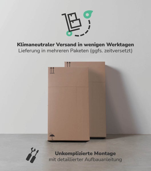 Hoher Schrank mit Türen und offenen Regalen