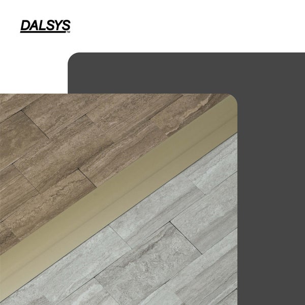 Dalsys Logo. Übergangsprofil aus Metall zwischen zwei Bodenbelägen in Steinoptik.