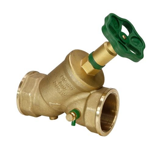 Schrägsitzventil aus Messing mit grünem Handrad und Innengewinde.