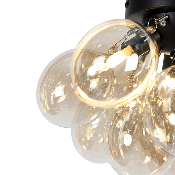 Deckenleuchte mit mehreren Kugelförmigen Lampen