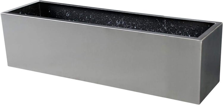 Rechteckiger Blumenkasten aus Metall in Silber.