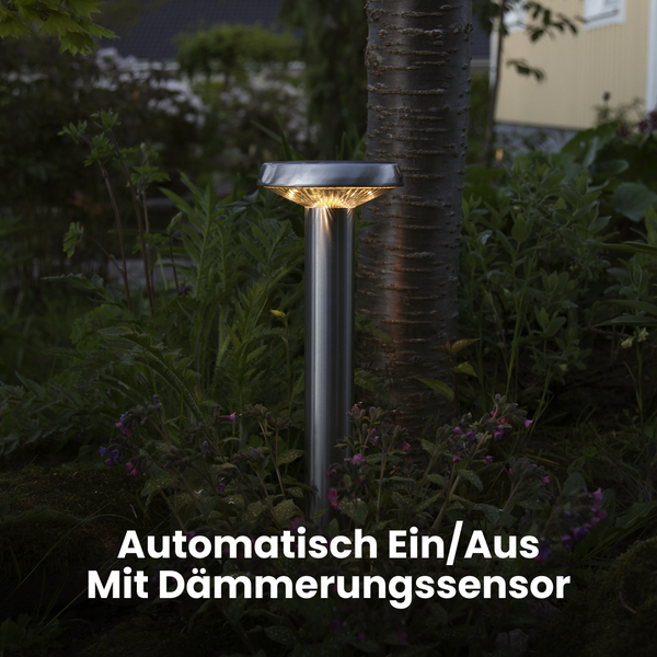 Gartenleuchte aus Metall mit Dämmerungssensor