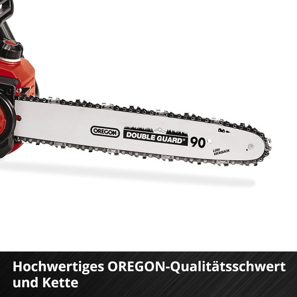 Oregon Double Guard 90 Führungsschwert und Sägekette an einer Kettensäge mit Oregon Logo.