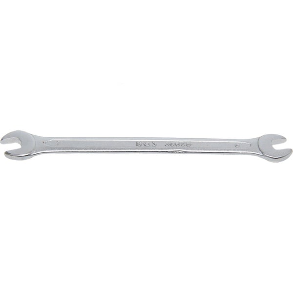 Rohrkonstruktion wird mit Schraubzwingen fixiert und geschweißt