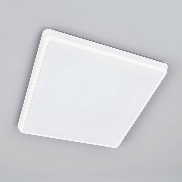 Quadratische LED Panel Deckenleuchte in Weiß mit flachem Design.