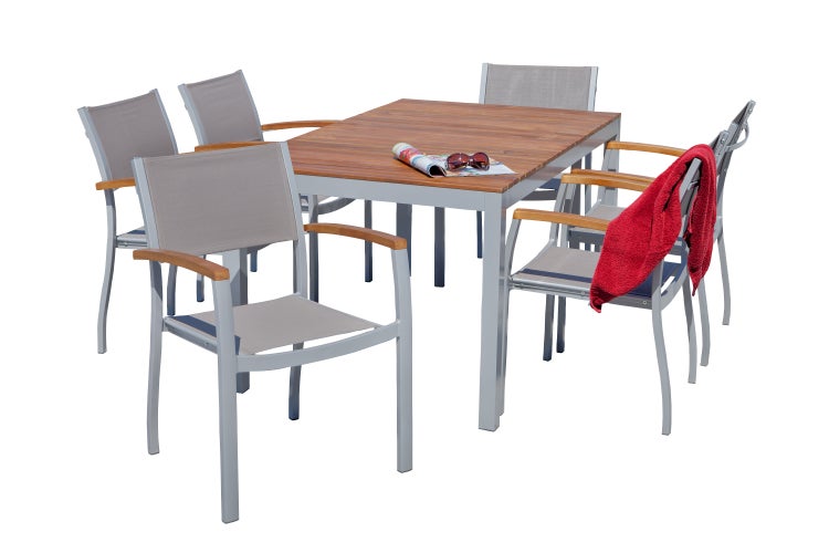 Gartentischgruppe mit sechs Stühlen und rechteckiger Tischplatte aus Holz