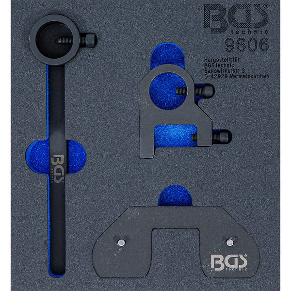 Wendeltreppe mit einer Höhe von 273 cm.