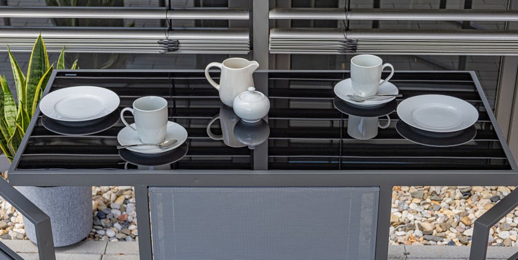 Ondis24 Balkonmöbel Gartenmöbel Set, Gartenset klein 3 teilig mit Tisch und 2 klappbaren Stühlen, platzsparend, leicht verstaubar, Sicherheitsglas, grau
