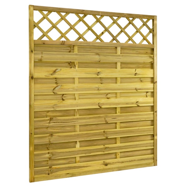 Holzzaun mit Rautenmuster