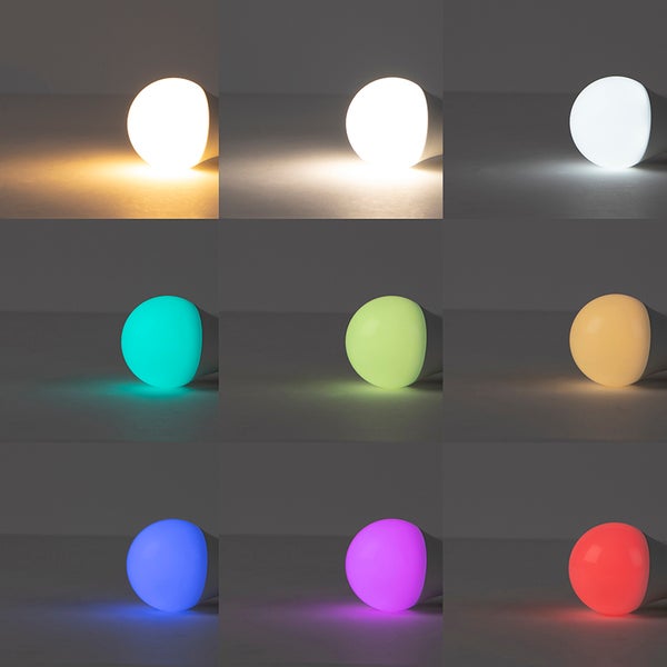LED Leuchtmittel in neun verschiedenen Lichtfarben von warmweiß bis tageslichtweiß sowie in Farben wie Rot, Blau und Grün.